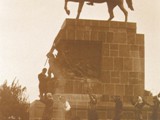 Atatürk Anıtı (1930'lar)
